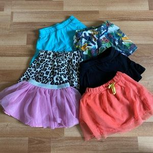 SOLD 2T Skirt/skort bundle